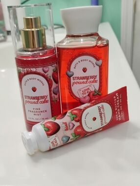 Strawberry Pound Cake Travel Size Collection